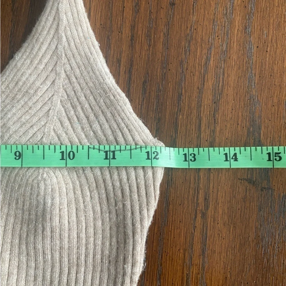 2/$15 Garage Tan Ribbed Knit Cropped Tank Small - Picture 7 of 9